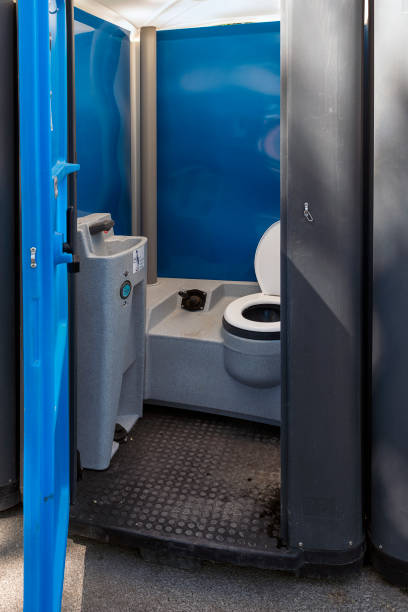 Best Portable toilet rental cost  in Vernon, WI